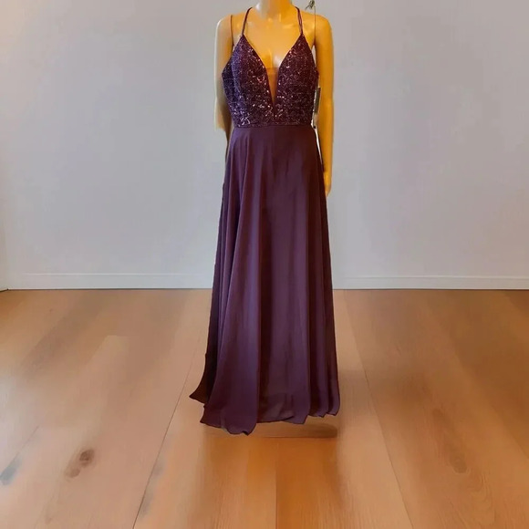 Adrianna Papell Dresses & Skirts - Adrianna Papell Platinum Maxi Dress 8 Embellished Sequins EveningGown Merlot New